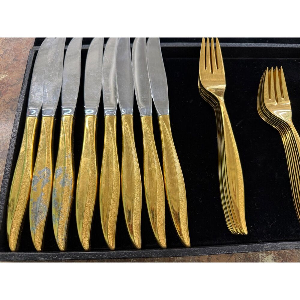 Textura Gold (Gold Electroplate) by Oneidacraft Deluxe - Picture 6 of 7